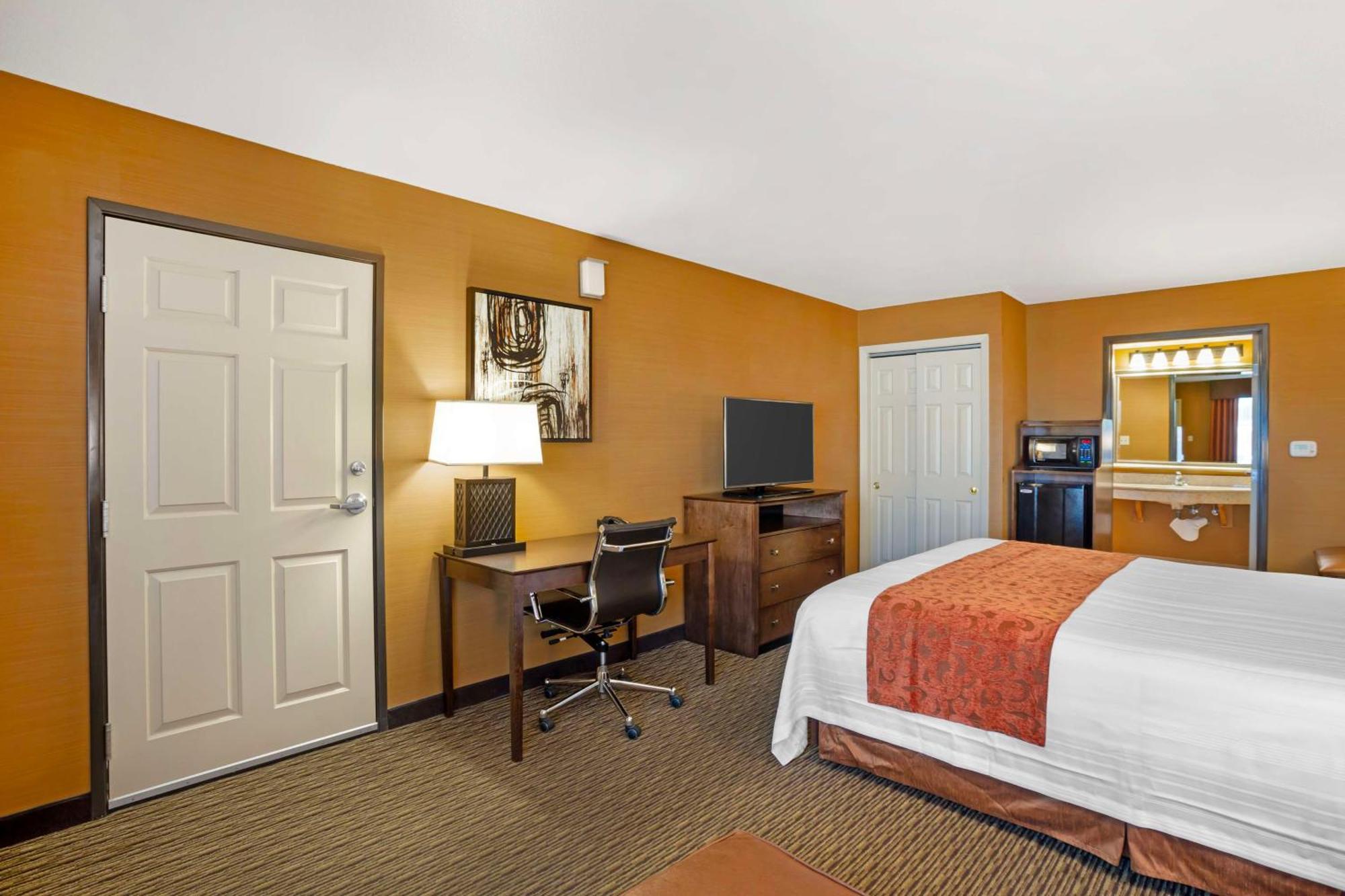 Best Western Exeter Inn & Suites Exterior photo